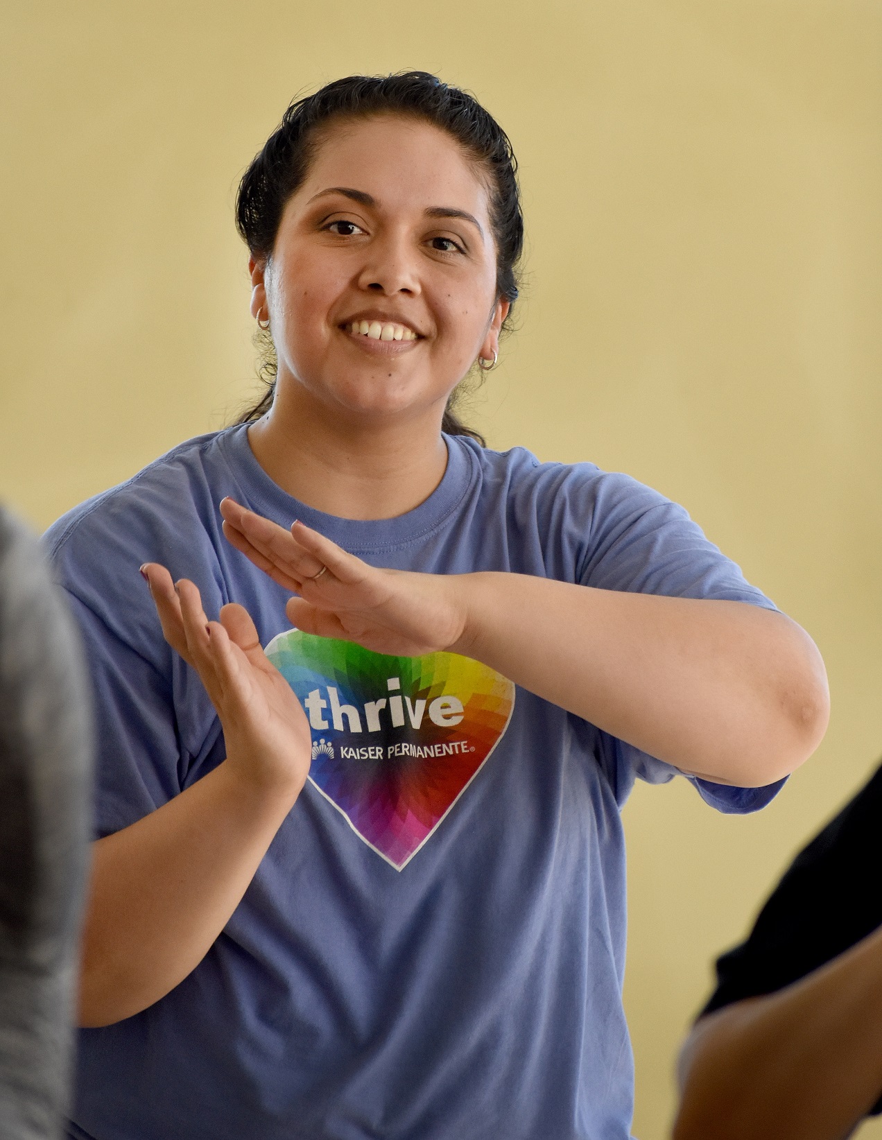 woman wearing purple t-shirt